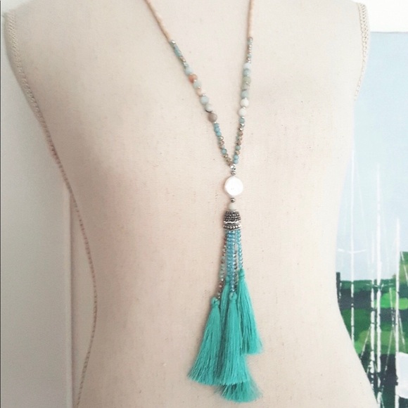 Anthropologie Jewelry - Anthropologie NWOT mother of pearl & tassel